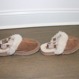 UGG Kids Tan and Cream Slippers